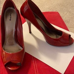 Red Shiny Heels